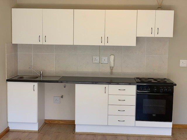 To Let 1 Bedroom Property for Rent in Rondebosch Western Cape